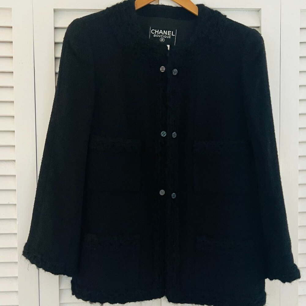 CHANEL 100% AUTHENTIC  - CLASSIC WOOL JACKET - BLK. SZ. 40FR/US8 VINTAGE